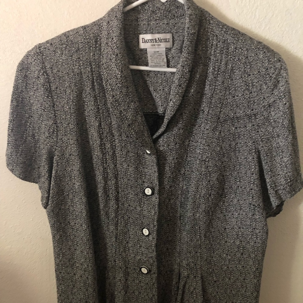Jacket with short sleeves